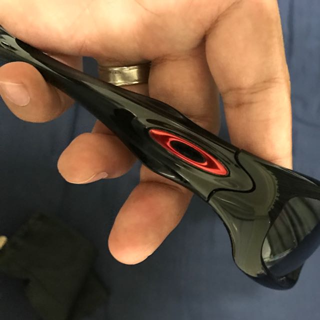 oakley monster dog ducati