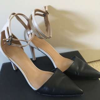 Country Road Colour Block Heel Shoes