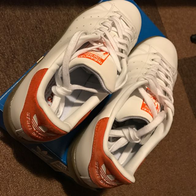 stan smith orange gum sole