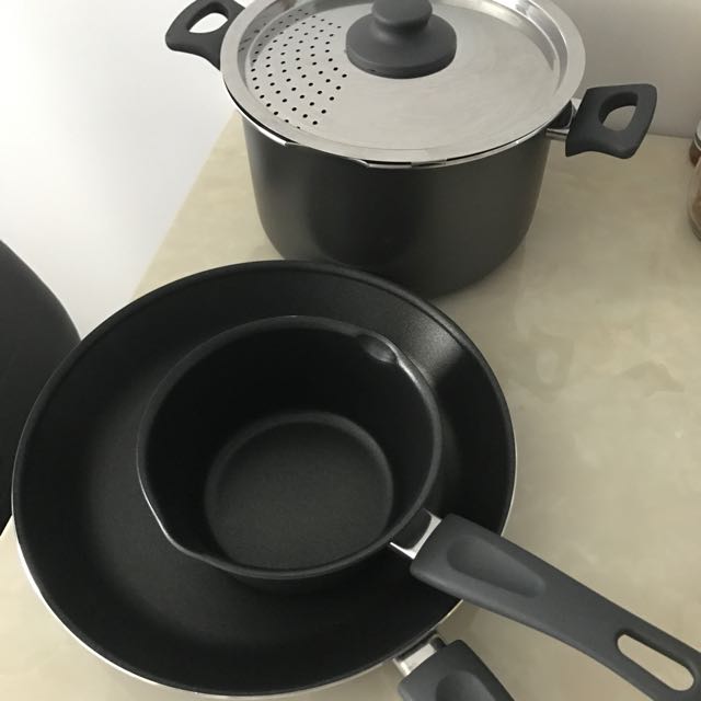 Pot and pans from ikea, TV & Home Appliances, Kitchen Appliances, Other