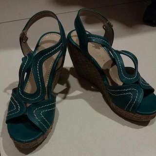 Wedges Hijau 