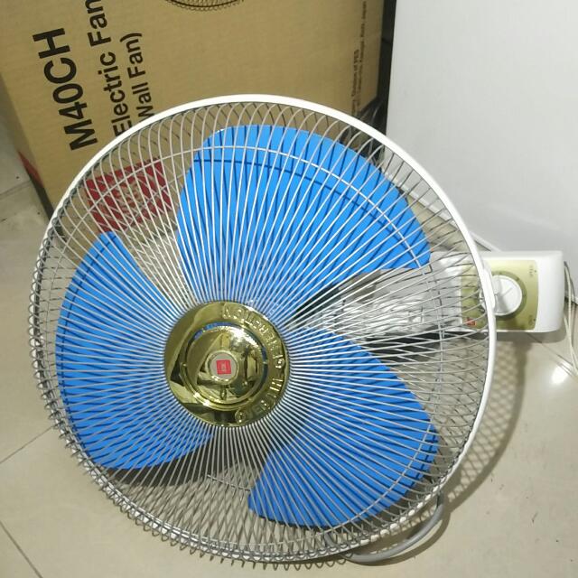 KDK M40C 16吋 藍色鐵葉掛牆風扇, 家庭電器, 電視 & 其他娛樂, 電視 Carousell