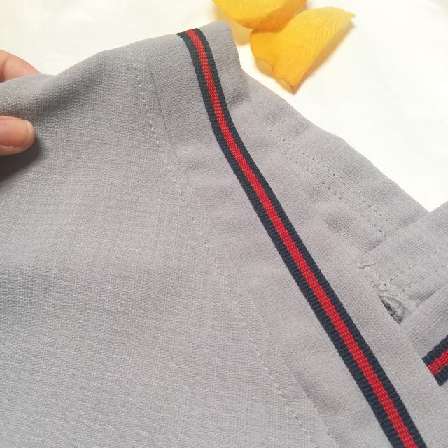 Kimono Top Atasan Abu Abu Grey Top Kimono Preloved Atasan Kimono Sabrina Top Preloved Baju Sabrina Women S Fashion Women S Clothes On Carousell