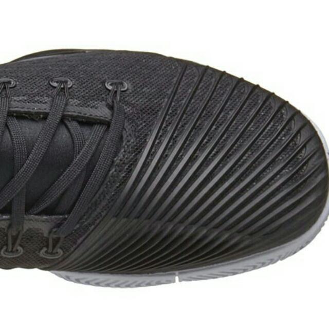 nike air zoom ultra react womens