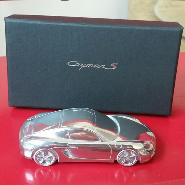 Miniature Porsche Cayman S en métal chrome massif – Luckyfind