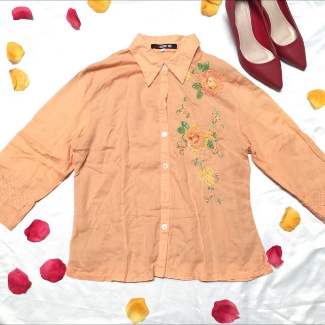 Sale Orange Blouse Kemeja Wanita Baju Kantor Baju Kuliah Cewek Preloved Kemeja Hem Murah Fesyen Wanita Pakaian Wanita Di Carousell