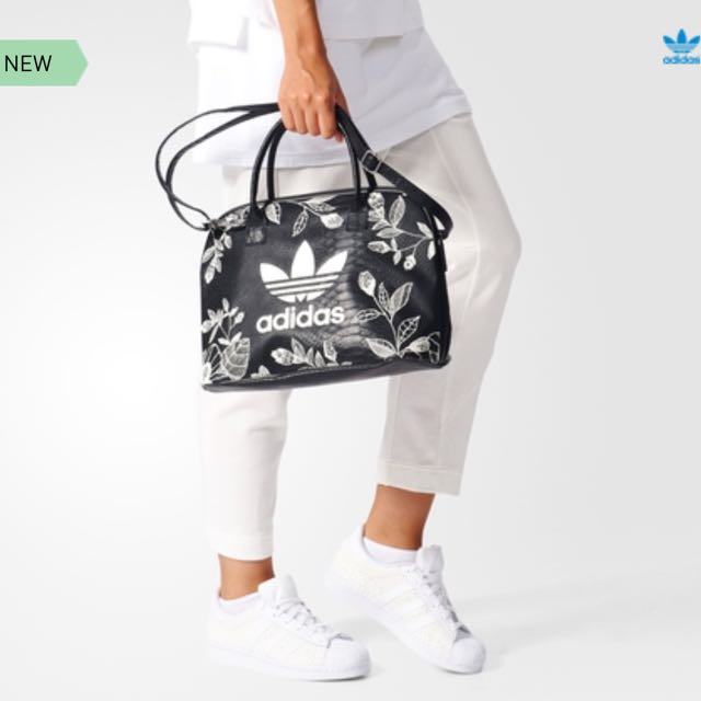 Adidas Original Giza Bowling Bag, Women's Fashion, Bags \u0026 Wallets on  Carousell