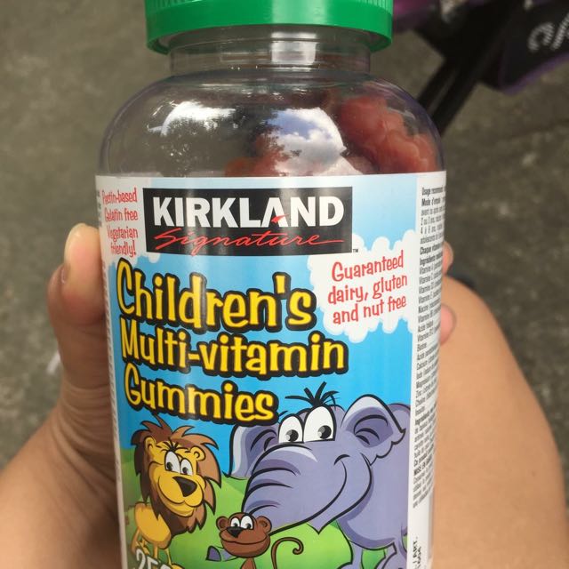 Kirkland Signature Children Multivitamins Gummies, Babies & Kids