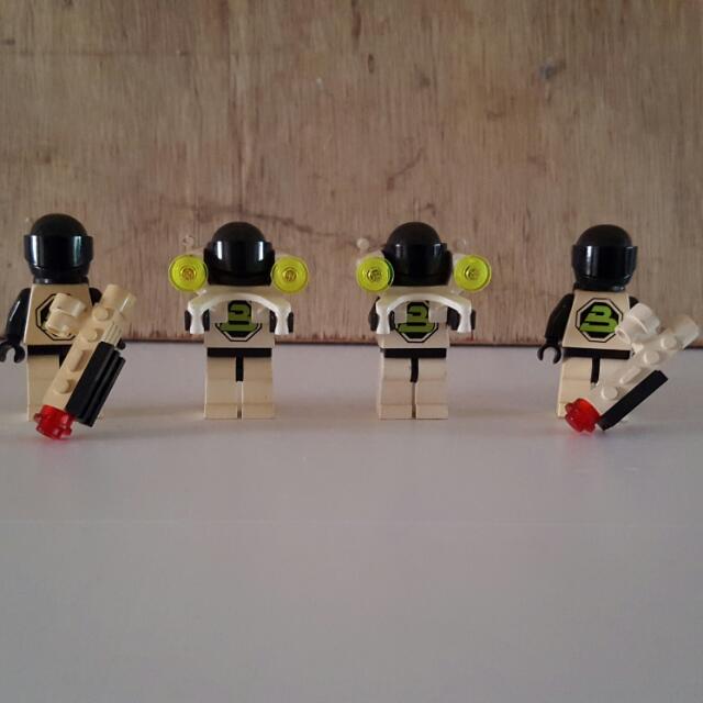 vintage lego spaceman