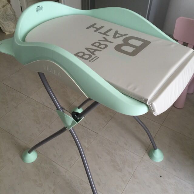 Beaba Camele O Baby Bath Set Babies Kids Babies Kids Fashion On Carousell