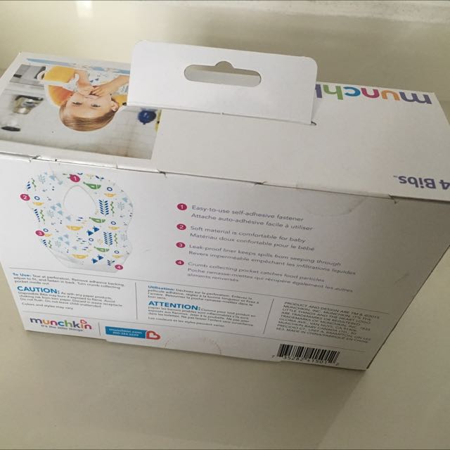 munchkin disposable bibs