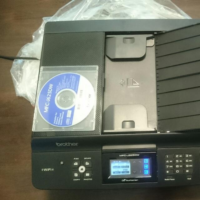 Printer (Category: Printers, Scanners & Copiers) located in Singapore. Submitted by tallow_01 (Listing ID 93946019, Image 3). Description: .