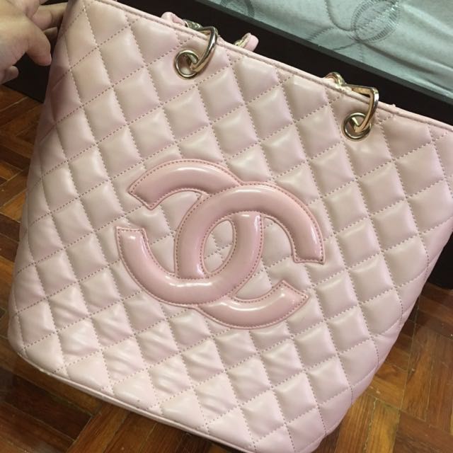 Chanel Classic FlapI mainly make highquality replica bags and take  photos or videos to confirm before delivery If you are not satisfied you  can refund If you need you can contact me 