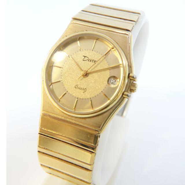 Devon Quartz Vintage Watch, Women's Fashion, Watches & Accessories, Watches on Carousell