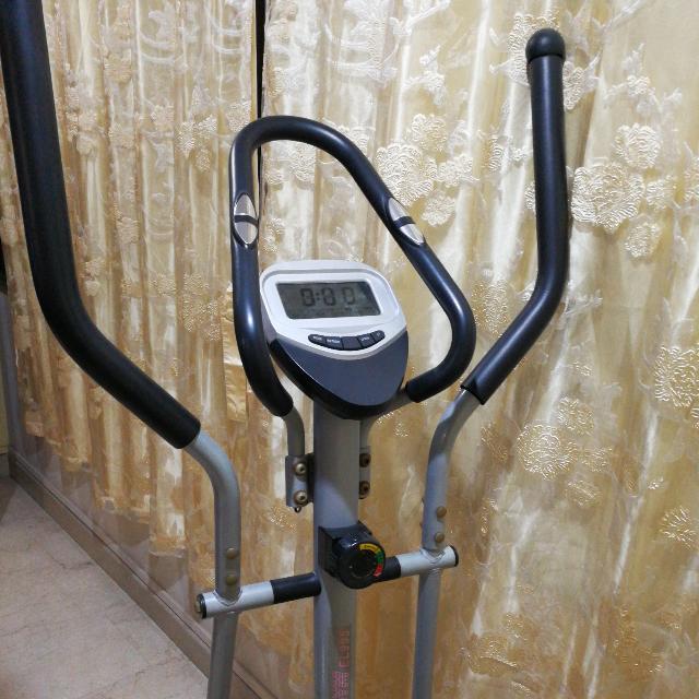Preloved Aibi Gym Elliptical Trainer EL995 discounted Sports Equipment Exercise Fitness Cardio Fitness Machines on Carousell