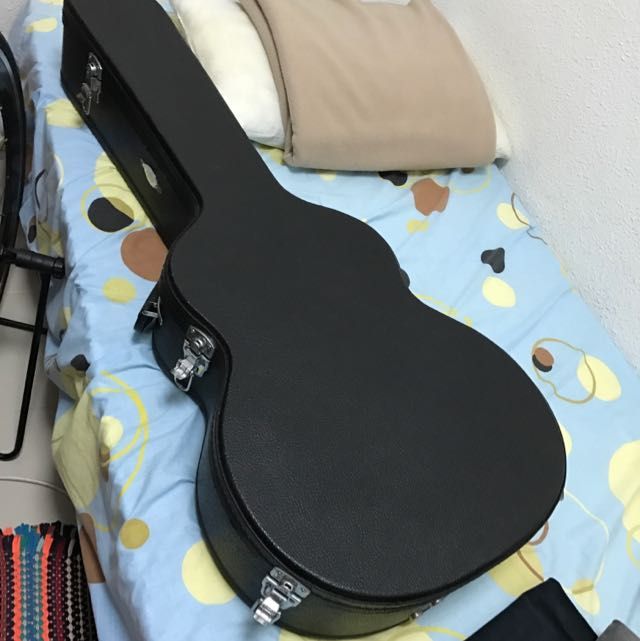 Taylor Big Baby e Acoustic Guitar Hard Case