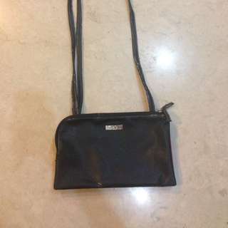Vnc Black And Ponk Sling Bag