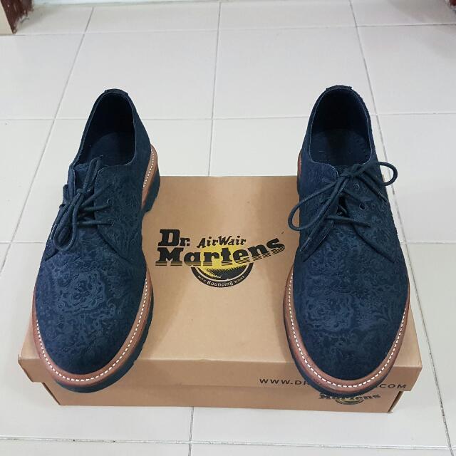 dr martens casual