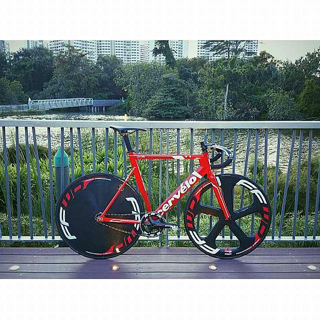 Ffwd track wheels clearance