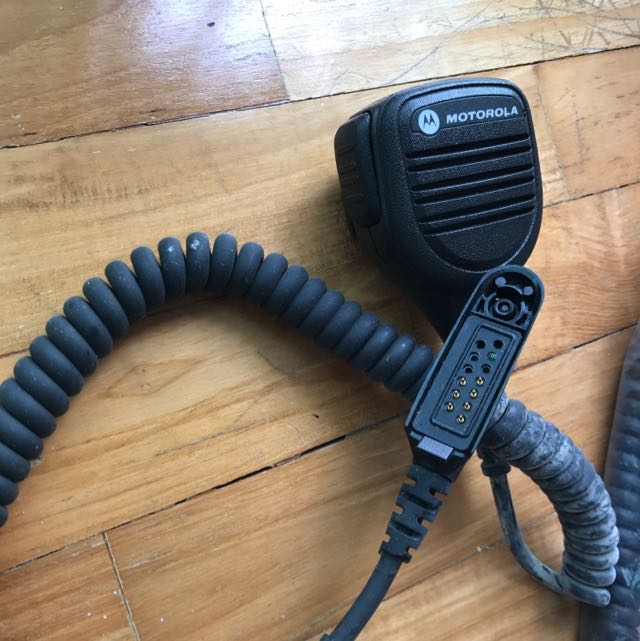 Motorola Walkie Talkie Ptt Mic Audio Earphones On Carousell