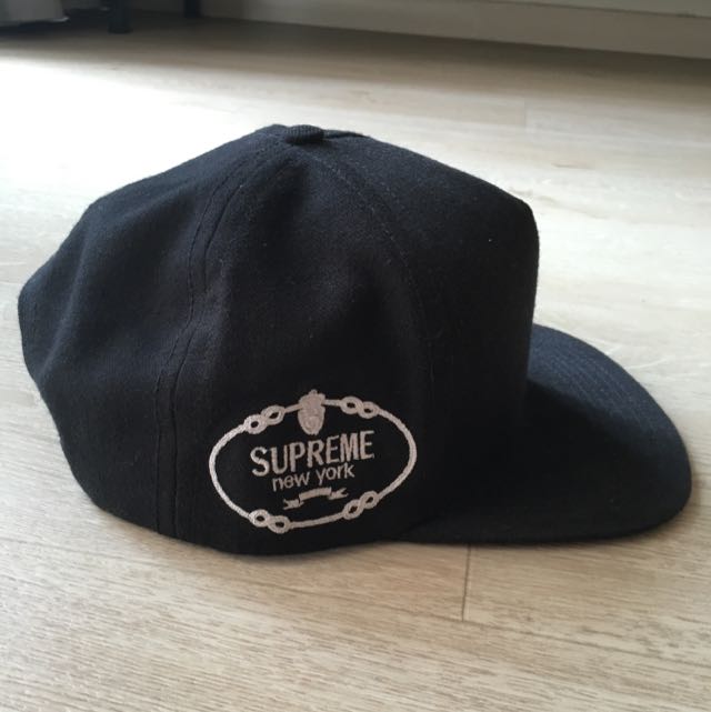 supreme crown hat