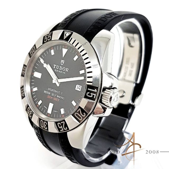 Tudor Hydronaut II Carbon Fiber Ref 20040 Automatic Watch Luxury