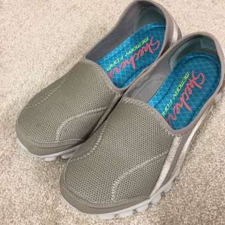 Skechers Memory Foam