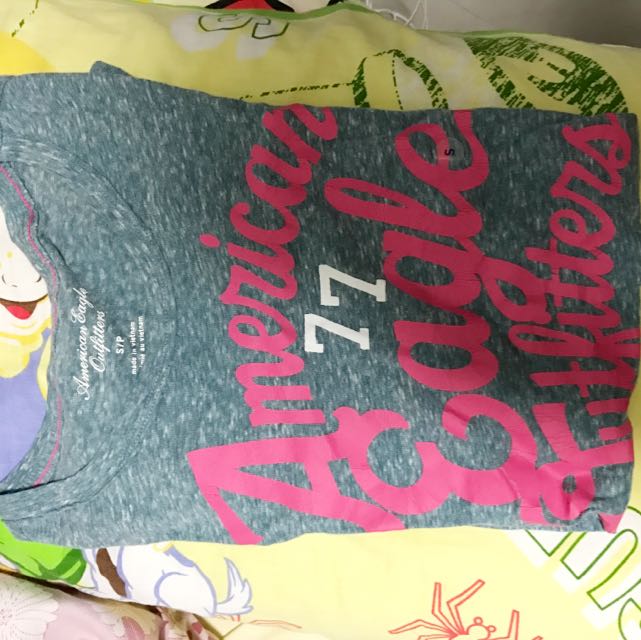 American Eagle Tee （分類：T-shirt）位於 Hong Kong。 由 _whataboutu 提交（商品編號 94595913，圖片 1）。簡介： 。