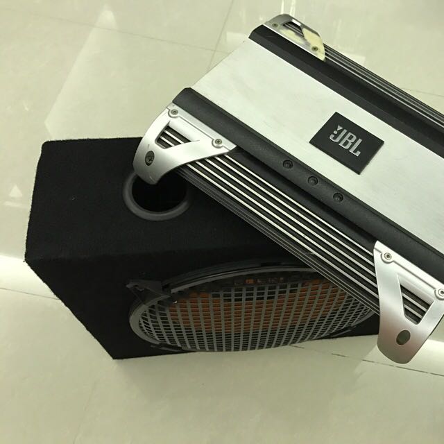 JBL amplifier and Oris woofer for sale !!, Car Accessories on Carousell