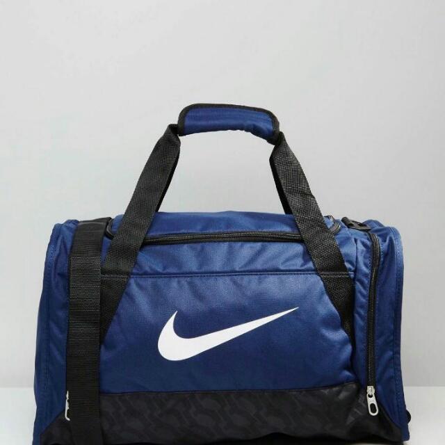 navy blue nike duffel bag