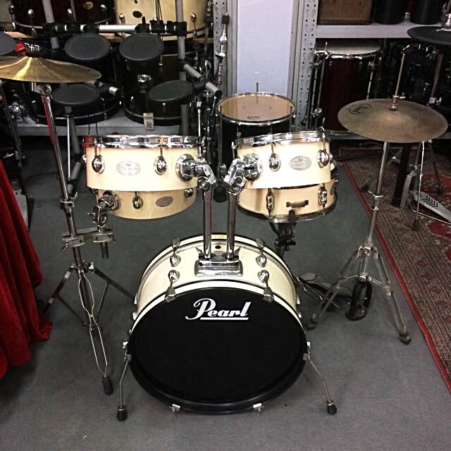 Pearl Rhythm Traveler Hobbies Toys Music Media Musical Instruments On Carousell