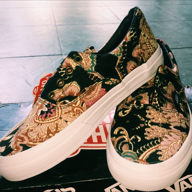 vans batik