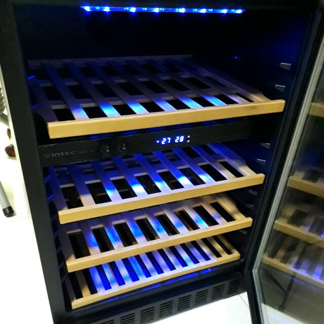 Vintec Wine Fridge V40SGESS, TV & Home Appliances, Kitchen Appliances