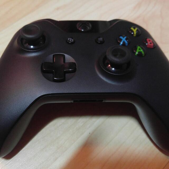 Xbox One Controller, Video Gaming, Gaming Accessories, Controllers on Carousell