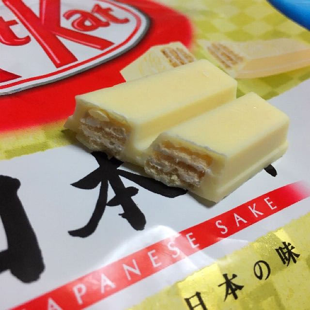 KitKat Sake limited edition 12pcs, Food & Drinks, Packaged & Instant