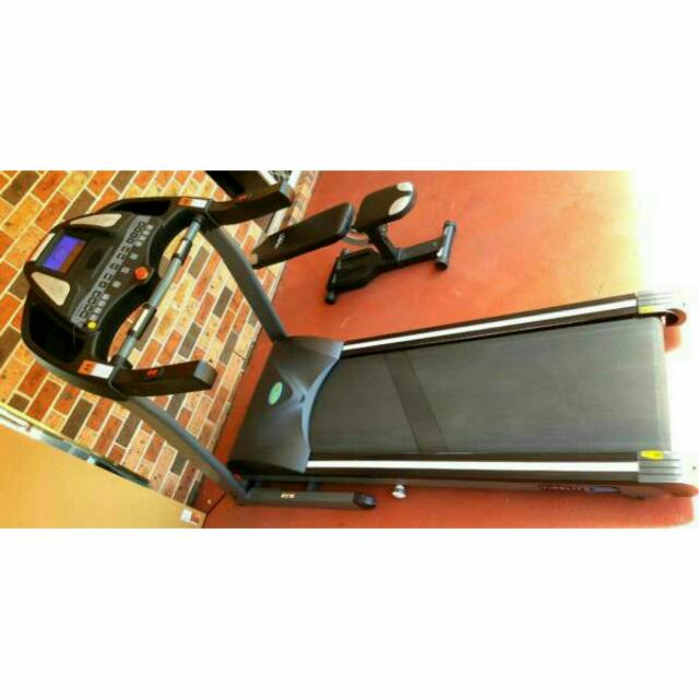 Vibelife Pro 975 Max Pro Treadmill