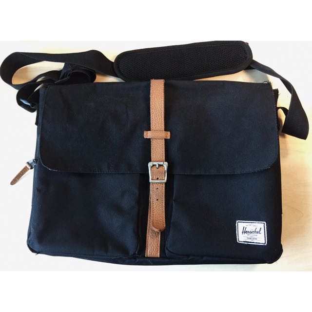 Herschel Columbia Messenger Bag Men s Fashion Bags Sling Bags