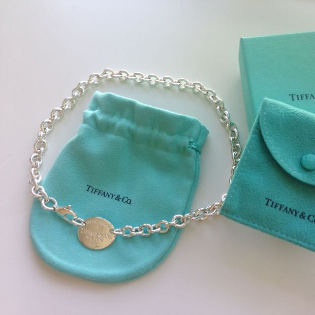 Tiffany & Co. Return to Tiffany Oval Tag Necklace, Luxury 