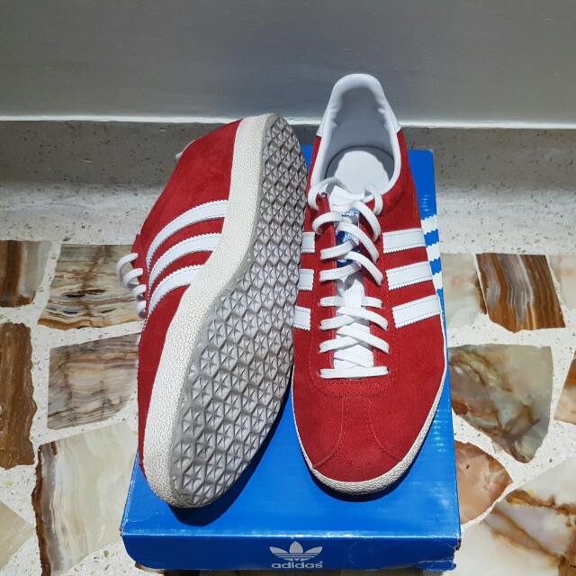 Adidas us 9 sale uk 8.5 precio