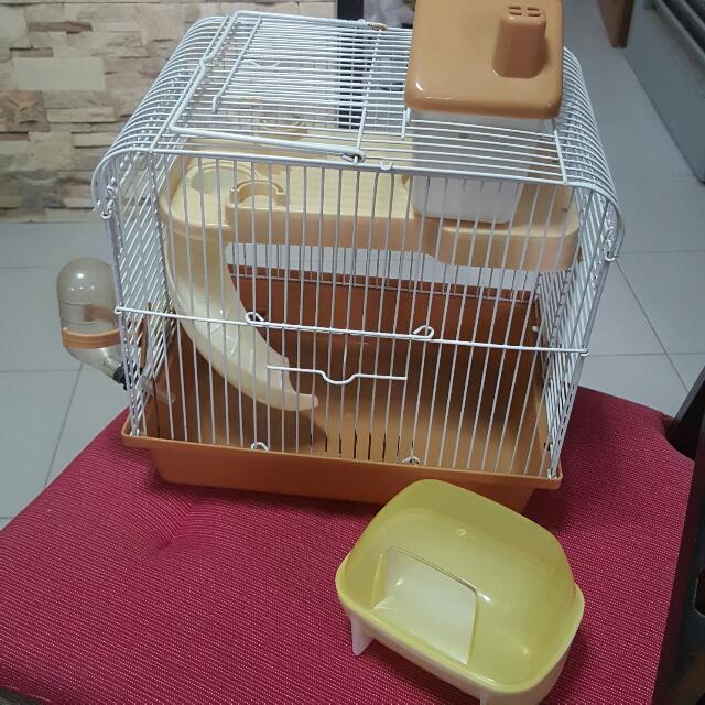 Illustration of Hamster Cage With Removable Mezzanine Accessories