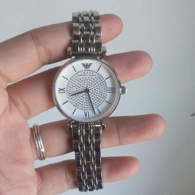 Armani 1925 deals