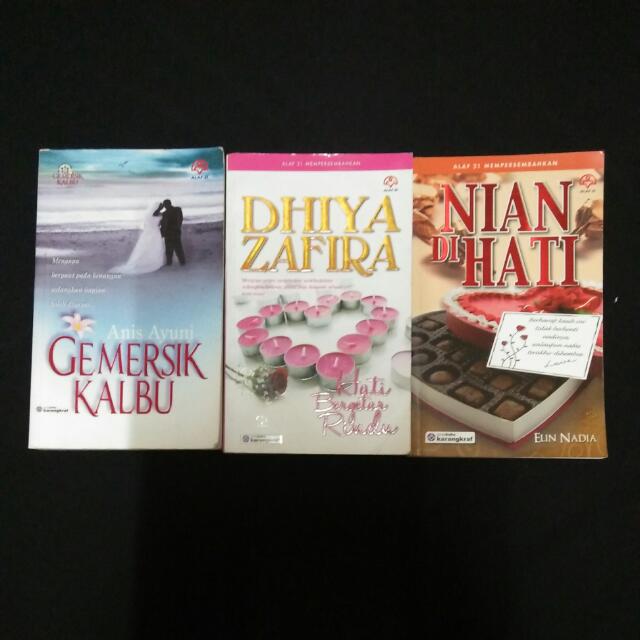 Tiga 3 Novel Alaf 21 Karangkraf Rm20 Books Stationery Books On Carousell