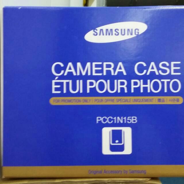 Camera Bag (Category: Camera Bags & Carriers) located in Singapore. Submitted by tsmerlion (Listing ID 95391097, Image 2). Description: .