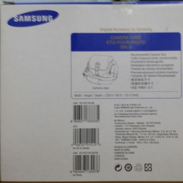 Camera Bag (Category: Camera Bags & Carriers) located in Singapore. Submitted by tsmerlion (Listing ID 95391097, Image 3). Description: .