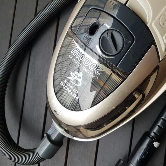 Hitachi CVSH20V Vacuum Cleaner, TV & Home Appliances, Vacuum Cleaner & Housekeeping on Carousell