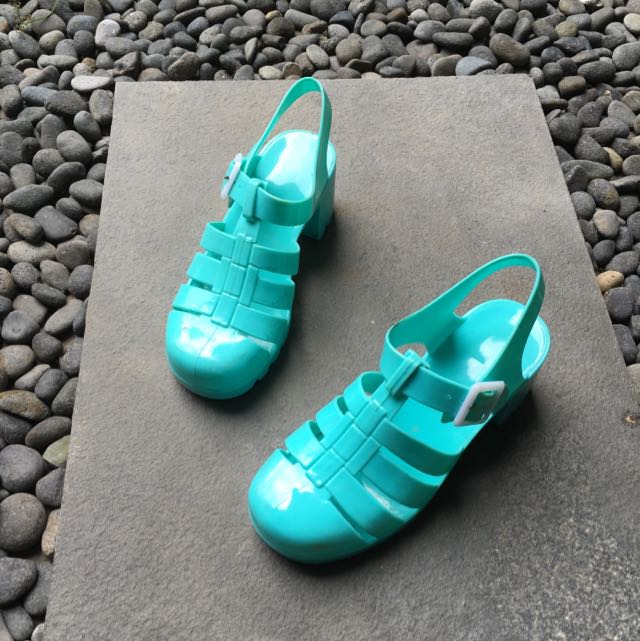 Jelly Shoes Wedges Sepatu Wanita Juju Tosca Size 37 Women S Fashion Women S Shoes On Carousell