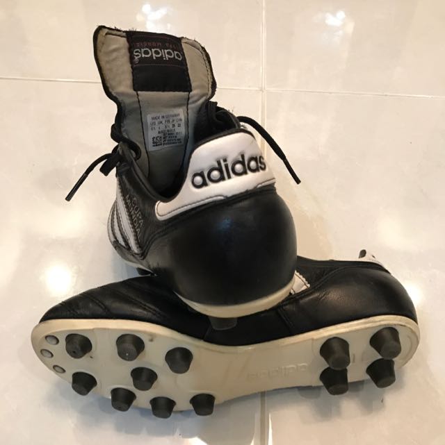 kasut bola copa