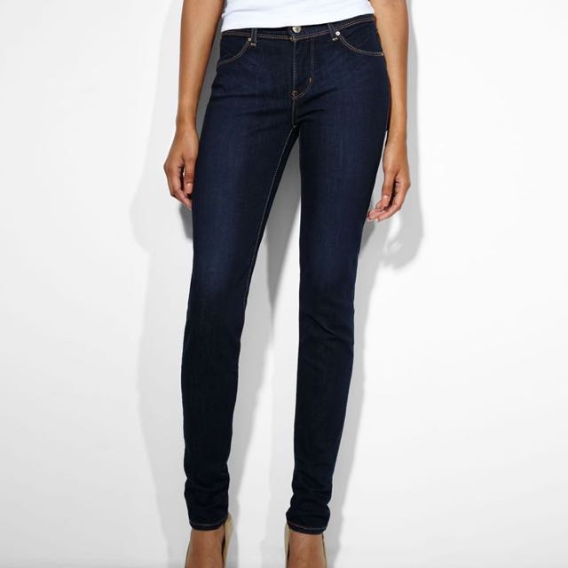 levis slight curve skinny