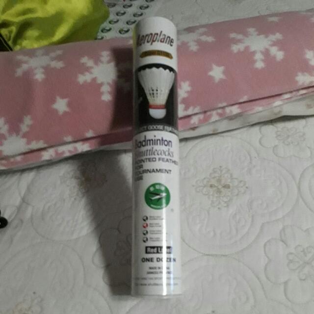 aeroplane shuttlecock