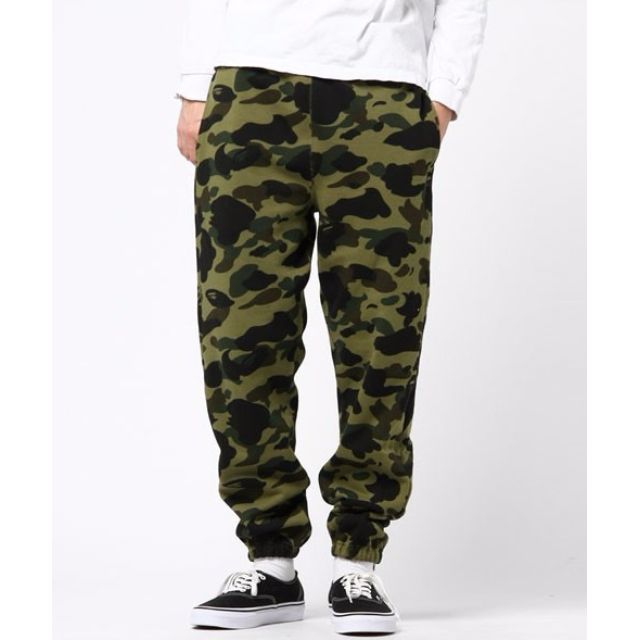 camouflage sweat pants